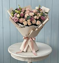 Букет цветов из:  Розы и Лизиантусы #REPLACE_PRED# Макарово