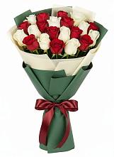 Букет Микс из красных и белых роз #REPLACE_PRED# Макарово