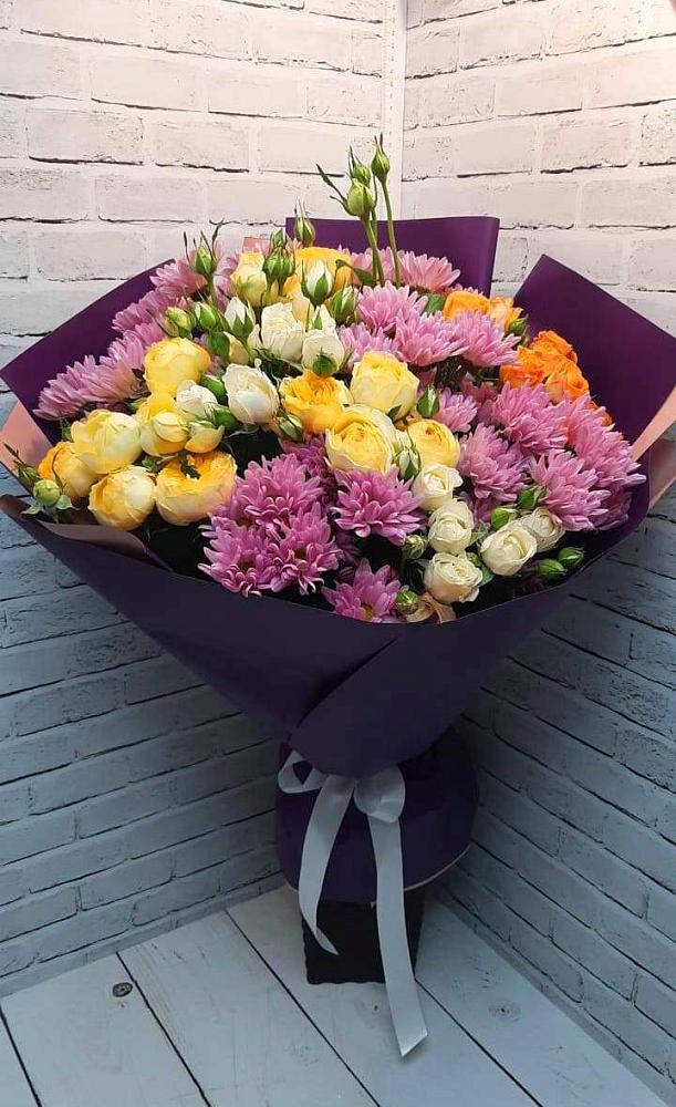 Букет цветов из: Хризантемы и Розы в Макарово