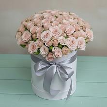 Цветочная композиция из Розы в шляпной коробке в Макарово