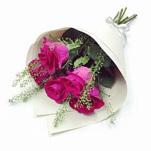 Букет цветов из:  Розы в Макарово
