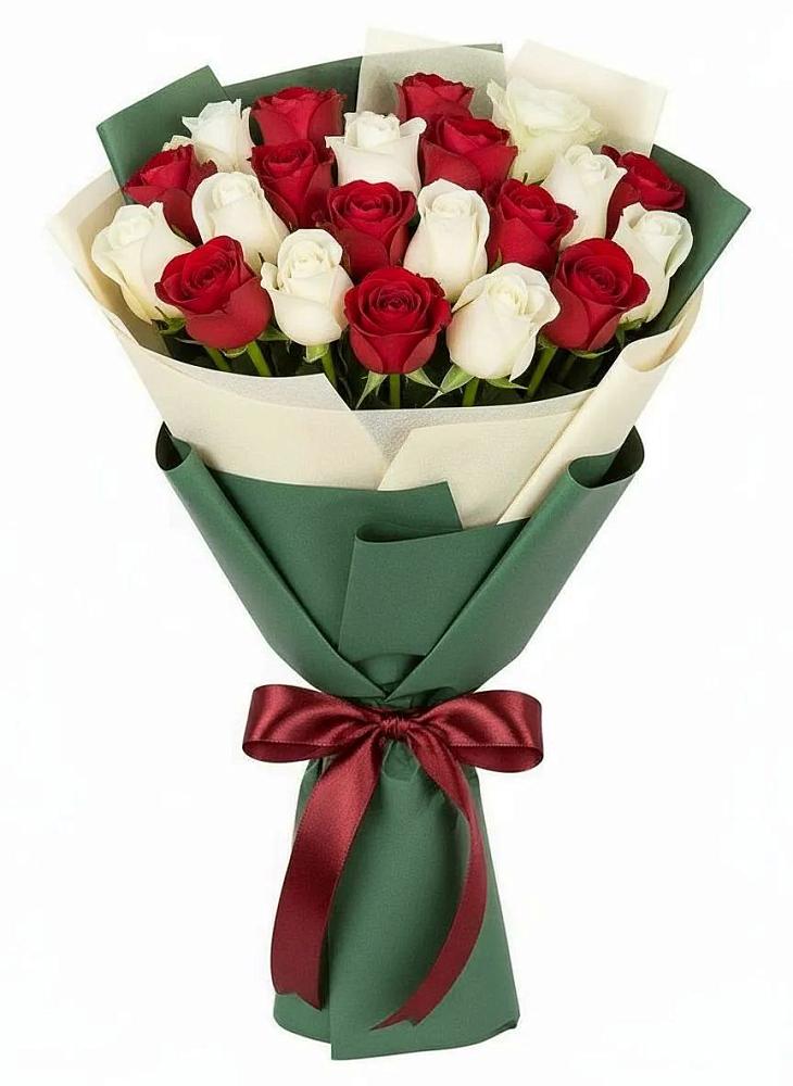 Букет Микс из красных и белых роз в Макарово