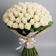 Букет 101 беля роза Белоснежка в Макарово
