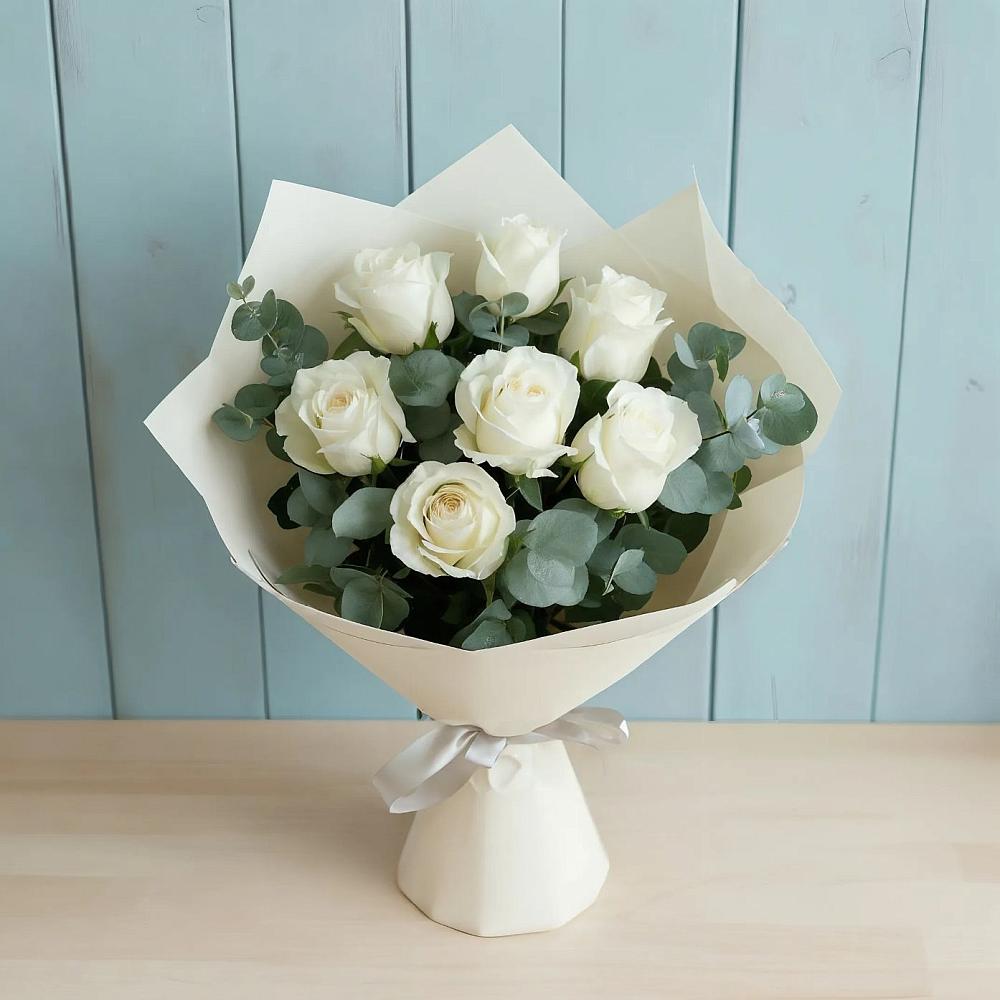 Букет Белые розы в Эвкалипте в Макарово