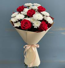 Букет цветов из:  Розы и Хризантемы в Макарово