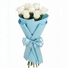 Букет 7 белых роз Проуд в Макарово