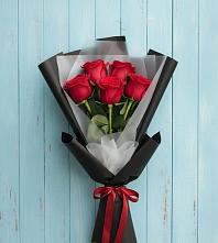 Букет цветов из:  Розы в Макарово