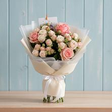 Букет цветов из:  Розы в Макарово