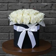 Цветочная композиция из Розы в шляпной коробке #REPLACE_PRED# Макарово