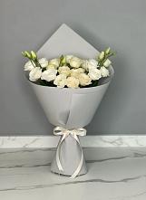 Букет цветов из:  Розы и Лизиантусы #REPLACE_PRED# Макарово